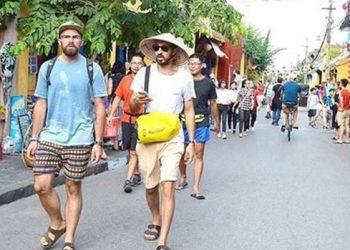 Khách quốc tế đến Việt Nam tăng 21,1 lần trong 11 tháng đầu năm, dòng khách từ đâu đổ về nhiều nhất?