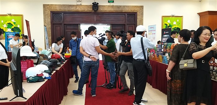 Ứng dụng chuyển đổi số trong phòng, chống hàng nhái, hàng giả tại Việt Nam