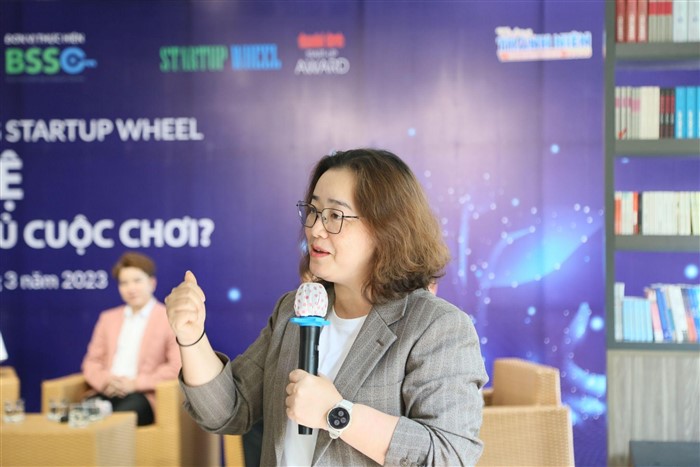 Hội thảo “Công nghệ – “VŨ KHÍ” làm chủ cuộc chơi”