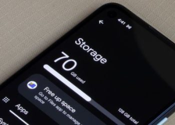 Bạn cần làm gì khi dung lượng điện thoại Android gần đầy?