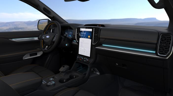 Ra mắt Ford Everest Wildtrak: Phiên bản cao cấp nhất dành cho những tay lái đam mê khám phá và thử thách