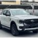 Cạnh tranh với ‘vua doanh số’ Ford Ranger, nhiều xe bán tải ồ ạt giảm giá