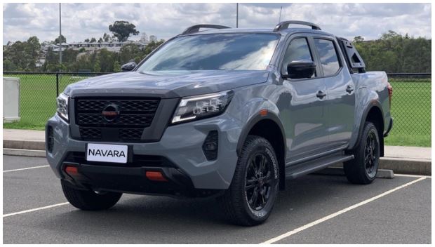 Cạnh tranh với ‘vua doanh số’ Ford Ranger, nhiều xe bán tải ồ ạt giảm giá