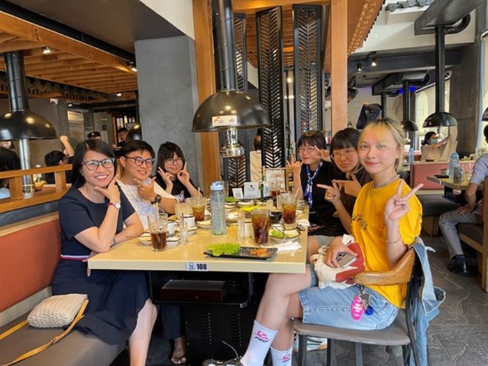 Khoe thiết kế trên mạng, sinh viên Trường ĐH Văn Lang “chốt đơn” hơn trăm triệu đồng từ Mỹ