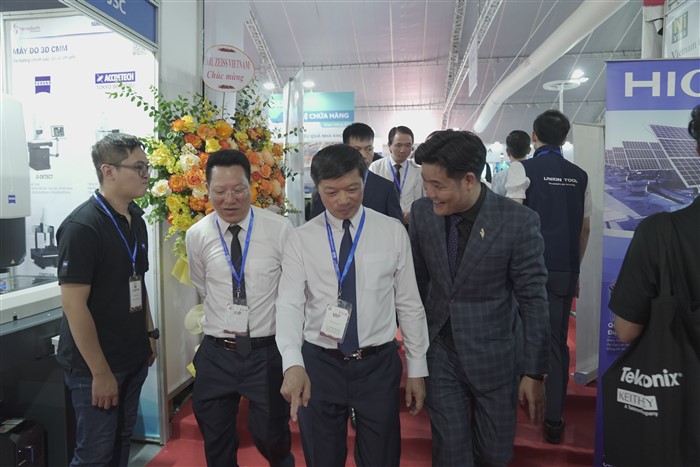 Chuỗi Triển lãm Công nghiệp và Sản xuất Việt Nam thu hút hơn 350 gian hàng đến từ 20 quốc gia