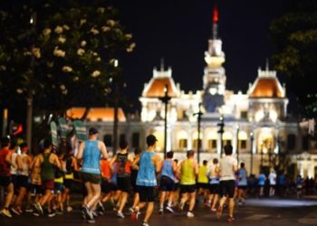 Hàng Ngàn Người Chạy Bộ Và Mở Đầu Năm Mới 2024 Cùng HCMC MARATHON
