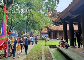 Du lịch bội thu mùa lễ hội