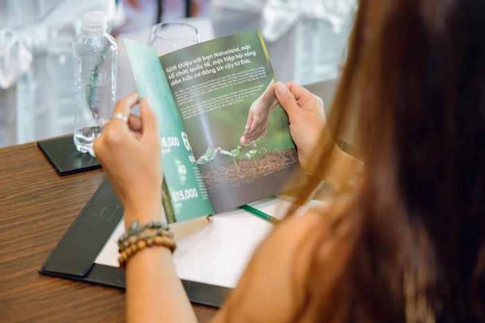 Từ Nông Trại tới Bàn Ăn: Tương lai bền vững với Nông nghiệp Hữu cơ theo tiêu chuẩn của Châu Âu