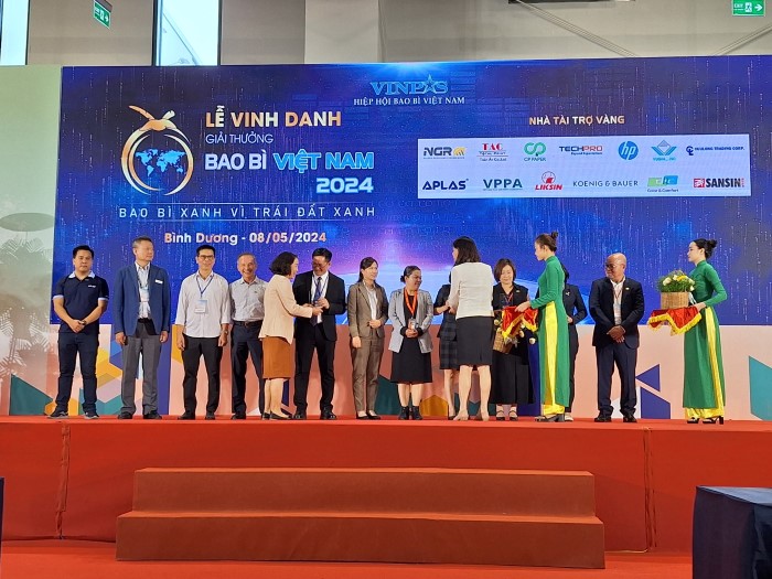 Lễ Vinh danh biểu dương các bao bì xuất sắc, thân thiện với môi trường – “Bao bì xanh vì Trái đất xanh”