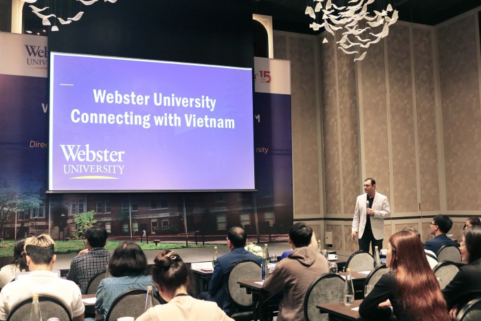Hội Thảo Học Bổng Du Học Đại Học Webster Và Giao Lưu Với Đại Kiện Tướng Lê Quang Liêm