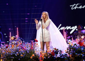 Gần 60 Mỹ Nhân Đình Đám Quốc Tế Toả Sáng Trong Trang Phục Ntk Công Trí Năm 2024