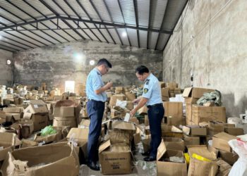 Chủ kho đã qua đời nhưng hơn 47.000 hàng lậu vẫn được điều hành từ Trung Quốc, ‘chạy đơn’ rầm rộ trên TikTok