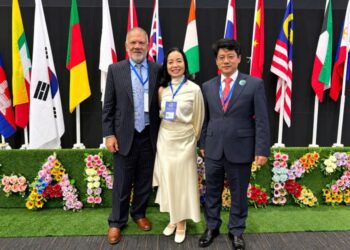Nữ doanh nhân Việt Nam Helen Nga Le vinh dự nhận giải thưởng MMC Global Leadership Award 2026 tại Hội nghị thường niên GEF 2026