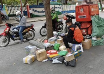 Hết thời săn deal giá rẻ, người mua sắm trực tuyến ‘chốt đơn’ vì an tâm